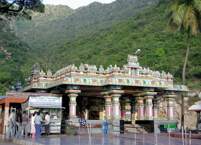 Arulmigu Amanalingeshwarar Temple, Thirumoorthy Malai